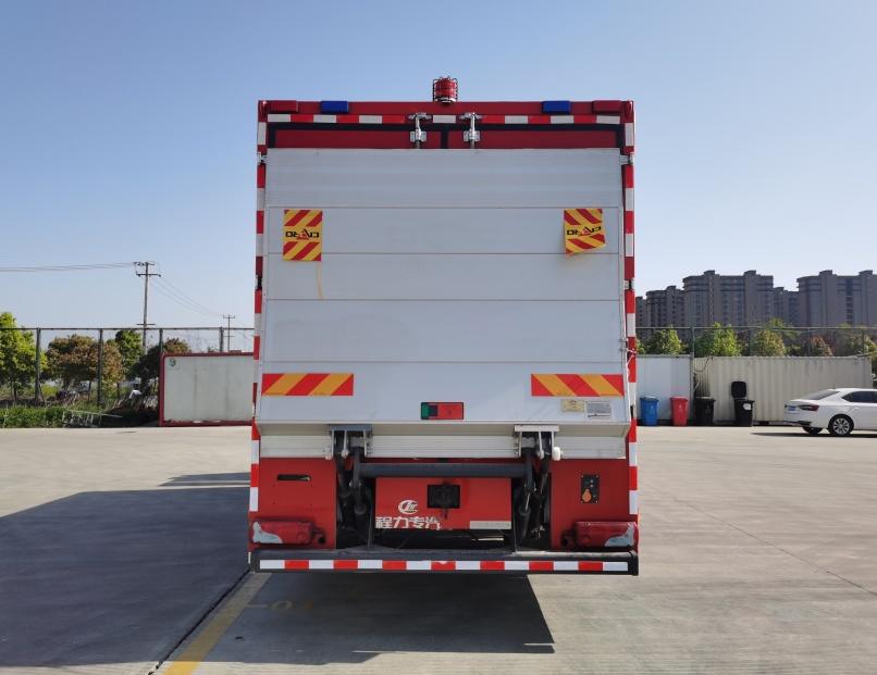 程力威牌CLW5140TXFQC200/M型器材消防车